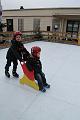2013-12-28 La patinoire, le trio 001